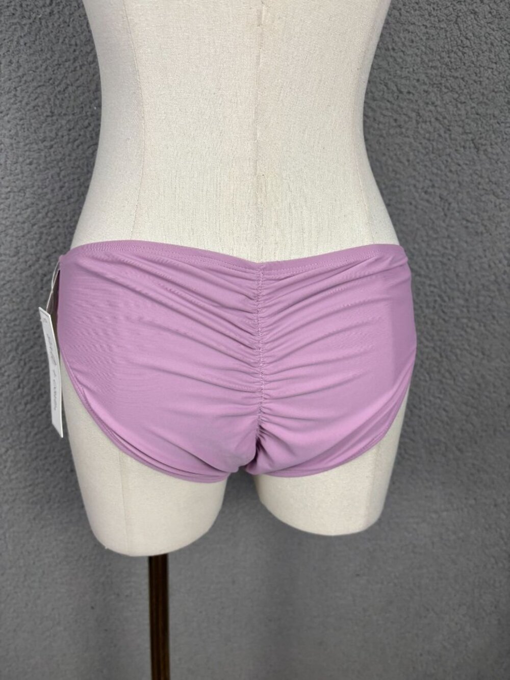 Salt + Cove Women's Juniors Ruched Back Hipster Swim Bottom Lilac Size Med NWT's - Picture 4 of 7